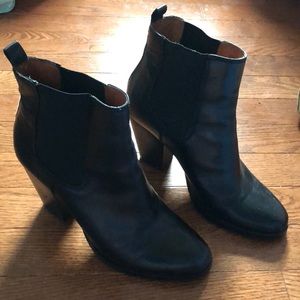 Frye boots, worn about 5 Times!